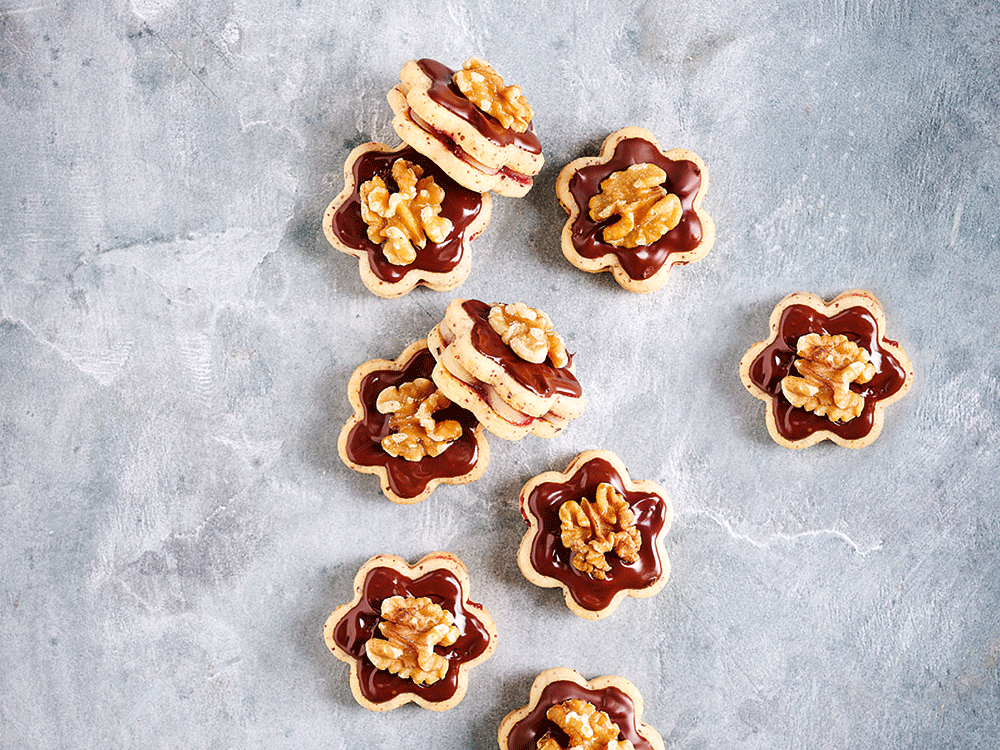 walnussblumen-mit-marzipan