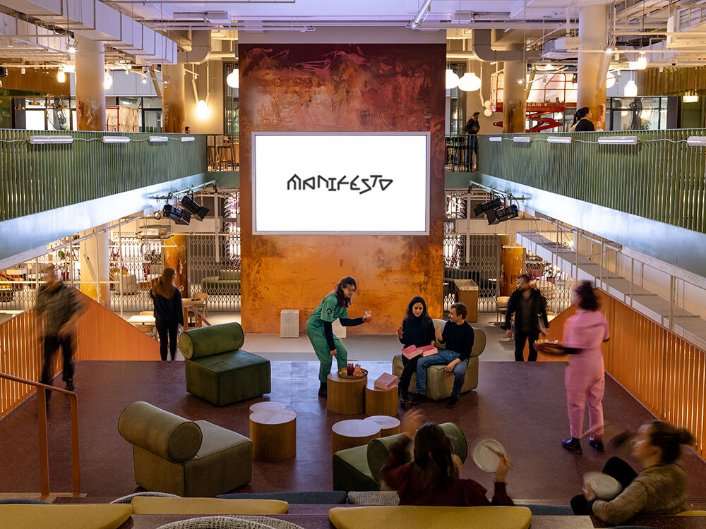 manifesto-market-berlin-vaclav-miskovsky-1