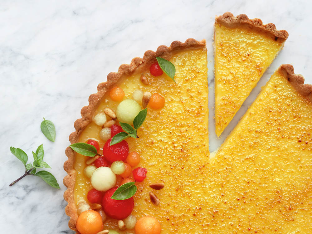 Limoncello-Tarte mit buntem Melonensalat Limoncello-Tarte mit buntem Melonensalat