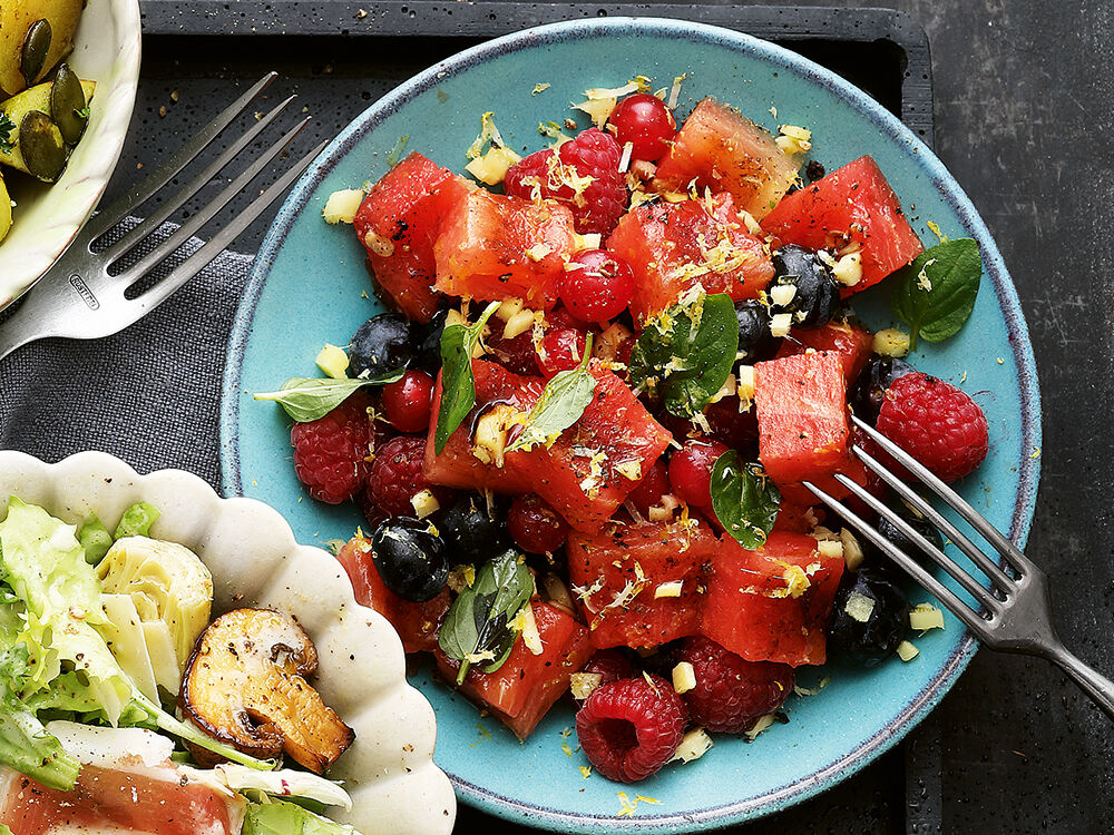 Gegrillter Melonensalat mit Beeren