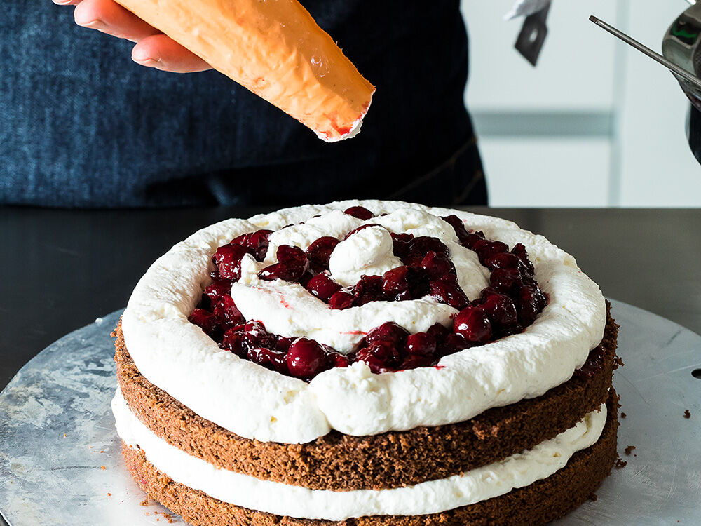 Montieren der Torte