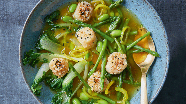 Jakobsmuscheln mit Asia-Gemüse in Miso-Sud jakobsmuscheln-mit-asia-gemuese-in-miso-sud